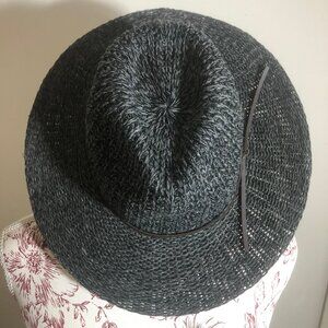 Step into effortless elegance with this stunning CC Banded Panama Hat!